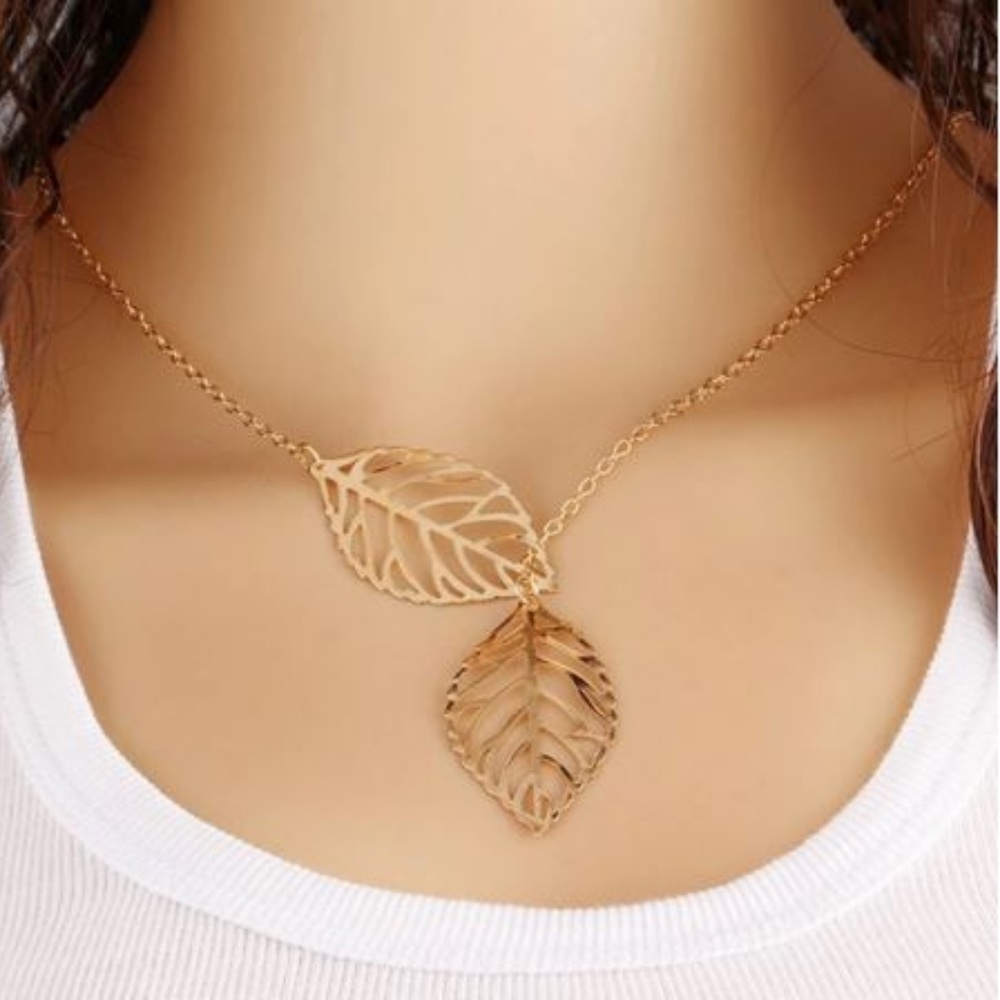 🔥2 for$15🔥 Layered Leaf Necklace Gold and Silver